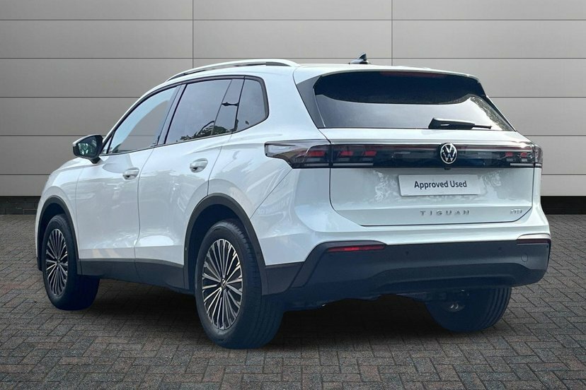 Volkswagen Tiguan 1.5 Etsi Mhev Match Suv Hybrid Dsg 150 LX26UAZ White #3