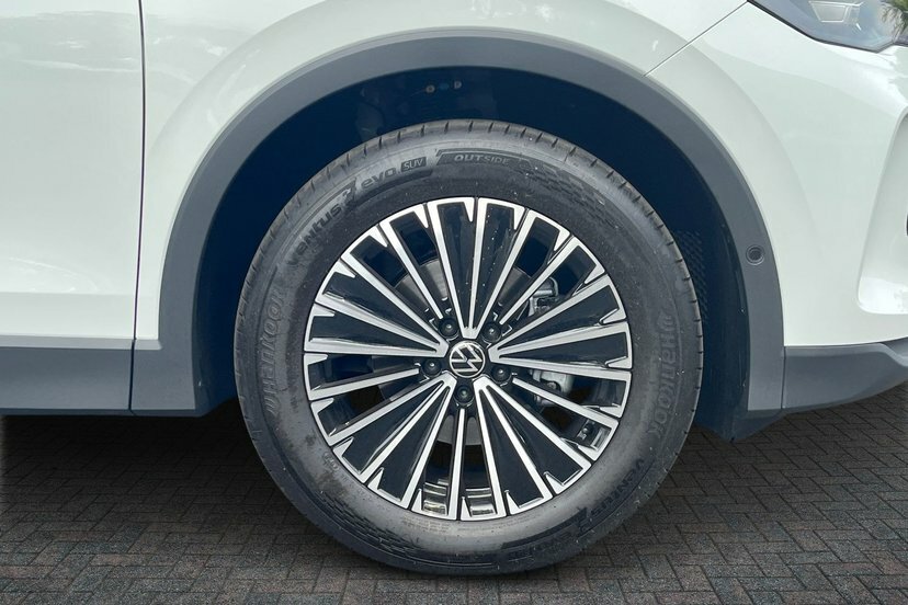 Volkswagen Tiguan 1.5 Etsi Mhev Match Suv Hybrid Dsg 150 LX26UAZ White #5