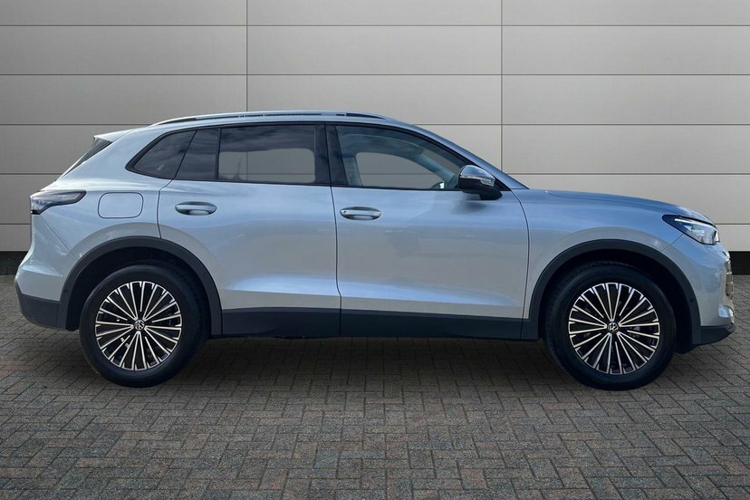 Volkswagen Tiguan 1.5 Etsi Mhev Match Suv Hybrid Dsg 150 LX26TXH Silver #4
