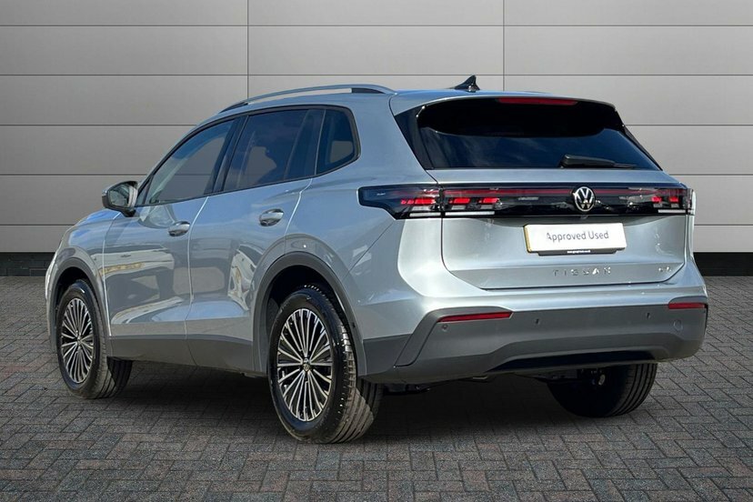 Volkswagen Tiguan 1.5 Etsi Mhev Match Suv Hybrid Dsg 150 LX26TXH Silver #3