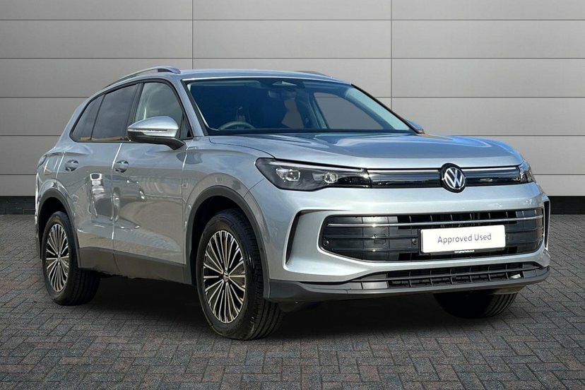 Volkswagen Tiguan 1.5 Etsi Mhev Match Suv Hybrid Dsg 150 Silver