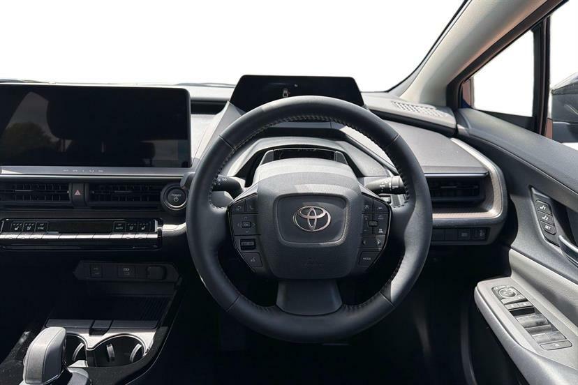 Toyota Prius 2.0 Phev Excel Cvt #6