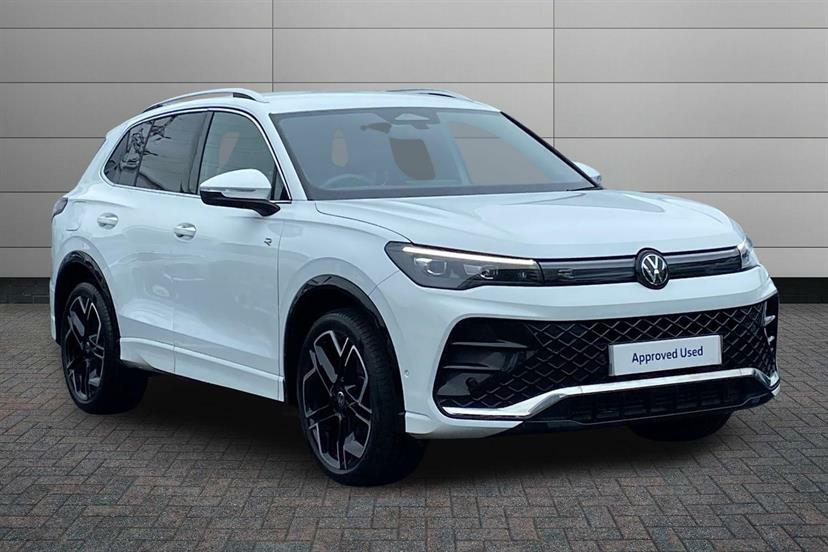 Volkswagen Tiguan 1.5 Etsi 150 R-line Dsg White
