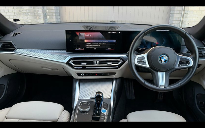 BMW i4 I4 Edrive40 M Sport YE72FHL Green #4