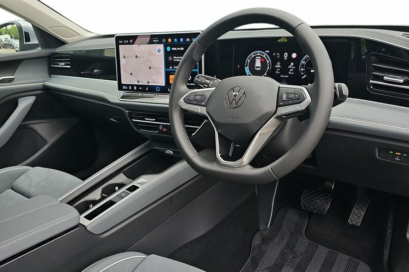 Volkswagen Passat 1.5 Etsi Mhev Life Estate Hybrid Dsg 1 Silver #6