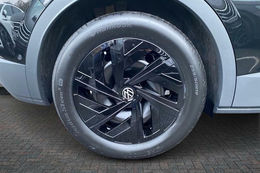 Volkswagen ID.4 210Kw Essential Pro 77Kwh Black #5