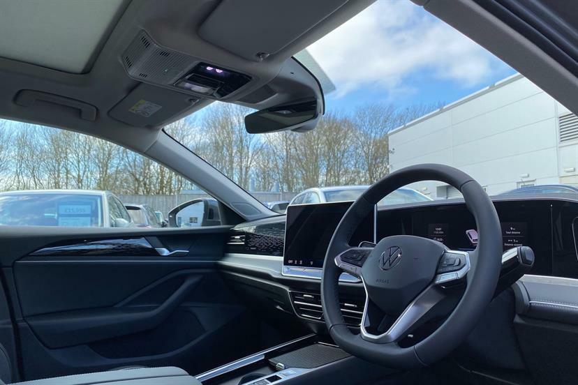 Volkswagen Passat 1.5 Tsi Ehybrid R-line Dsg Black #14