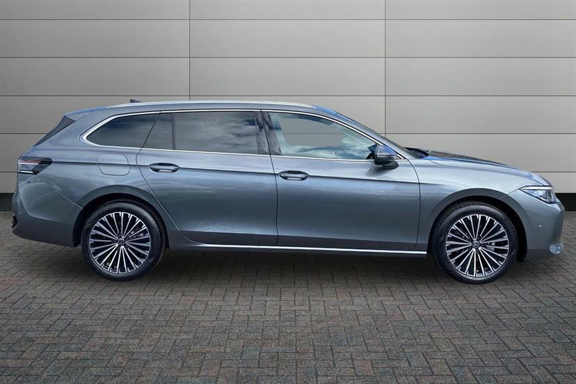 Volkswagen Passat 1.5 Etsi Elegance Dsg #3
