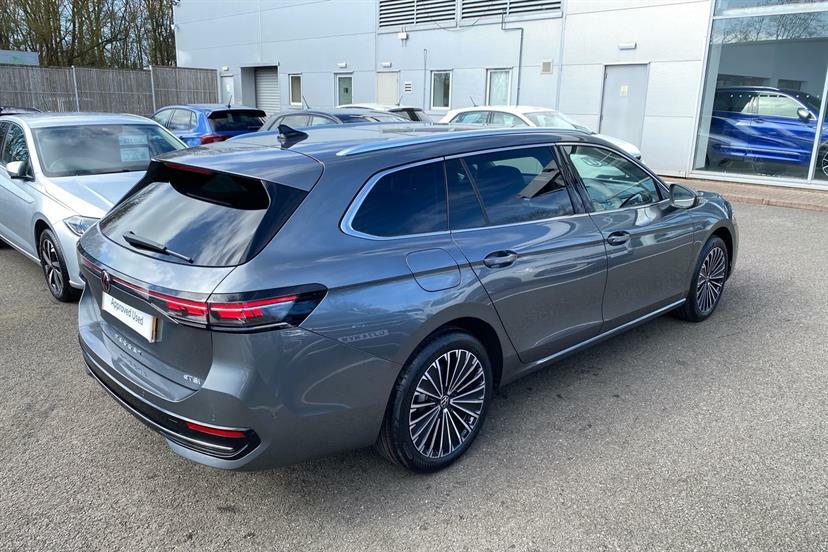 Volkswagen Passat 1.5 Tsi Ehybrid R-line Dsg Black #32
