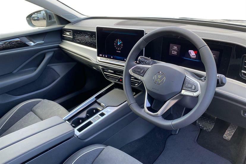 Volkswagen Passat 1.5 Etsi Elegance Dsg #5