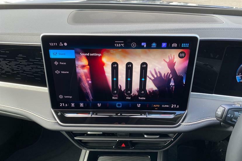 Volkswagen Passat 1.5 Tsi Ehybrid R-line Dsg Black #23