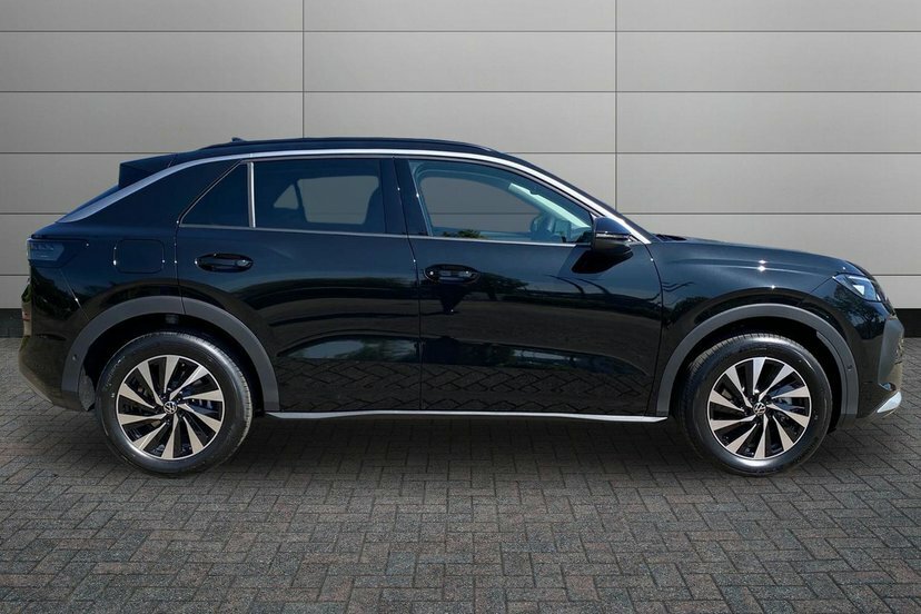 Volkswagen T-Roc 1.5 Etsi Mhev Life Dsg DU26AZF Black #4