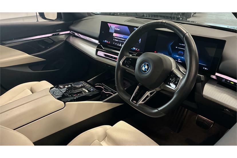 BMW i5 250Kw Edrive40 M Sport Pro 84Kwh Black #6