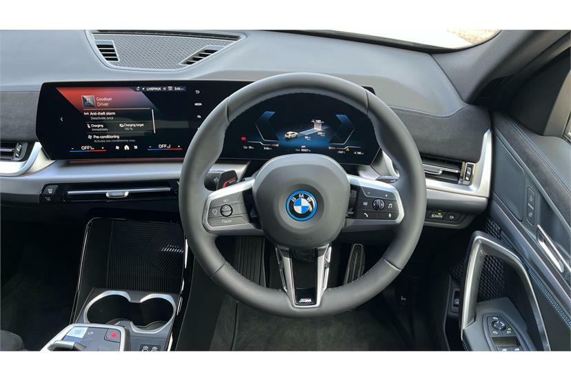 BMW iX2 150Kw Edrive20 M Sport 65Kwh White #5