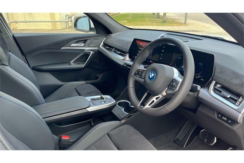 BMW iX2 150Kw Edrive20 M Sport 65Kwh White #6