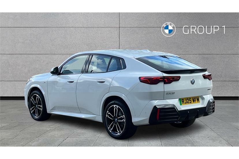 BMW iX2 150Kw Edrive20 M Sport 65Kwh White #2