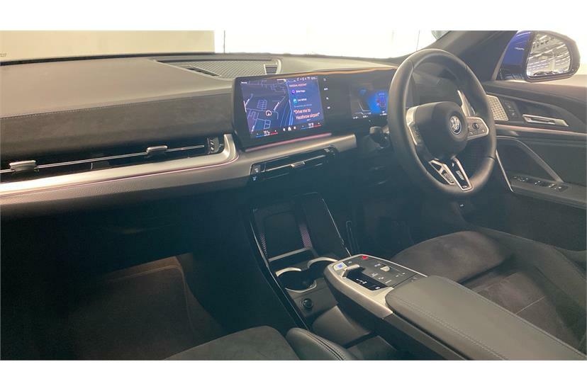 BMW iX2 150Kw Edrive20 Shadow Edition 65Kwh Blue #6