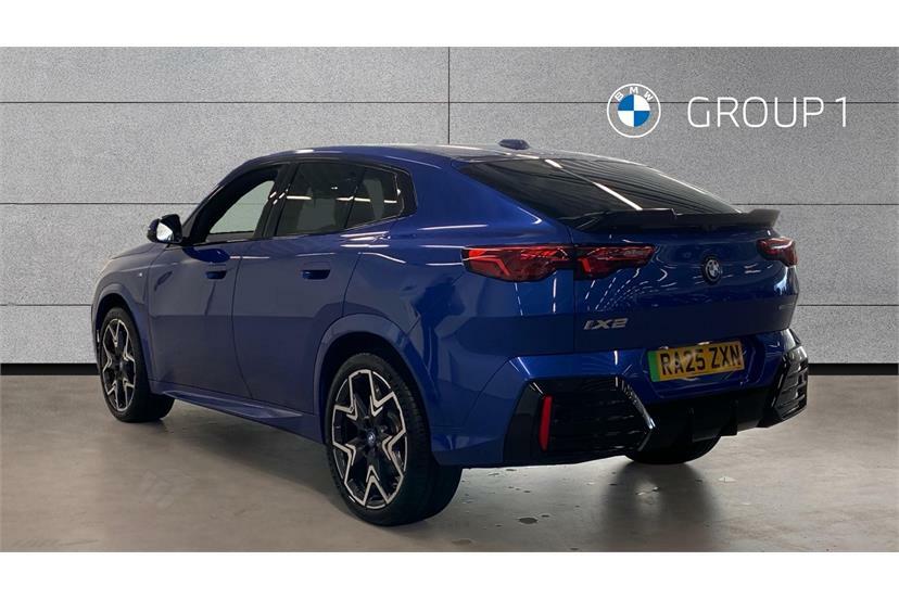 BMW iX2 150Kw Edrive20 Shadow Edition 65Kwh Blue #2
