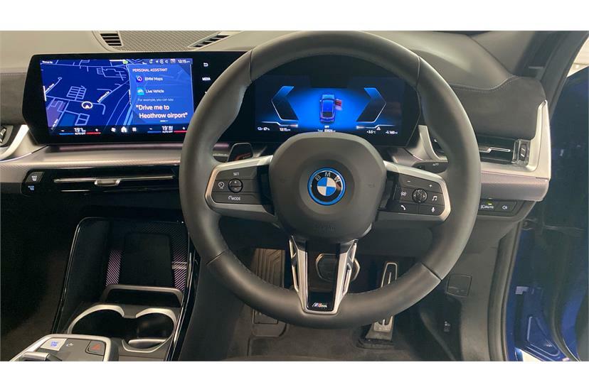 BMW iX2 150Kw Edrive20 Shadow Edition 65Kwh Blue #4
