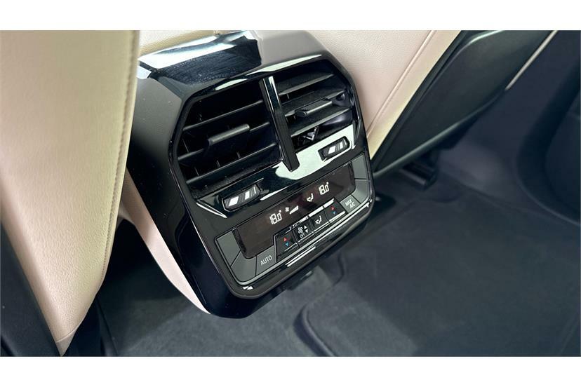 BMW iX Ix Xdrive50 M Sport Black #23