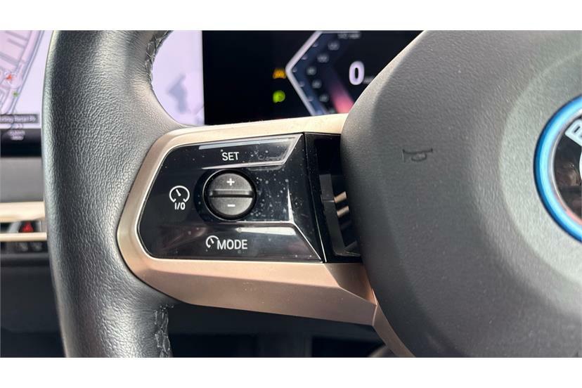 BMW iX Ix Xdrive50 M Sport Black #17