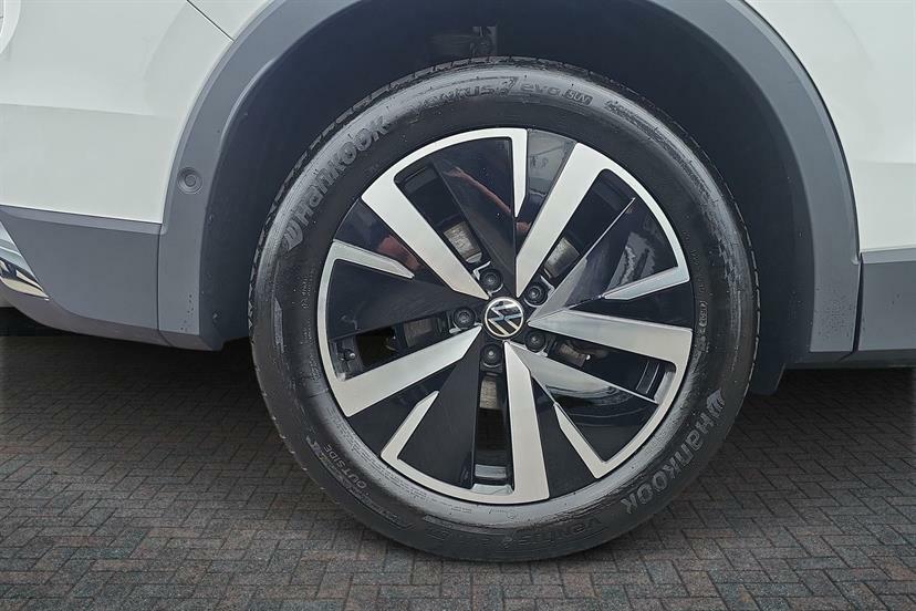 Volkswagen Tiguan 1.5 Etsi 150 Elegance Dsg  #4