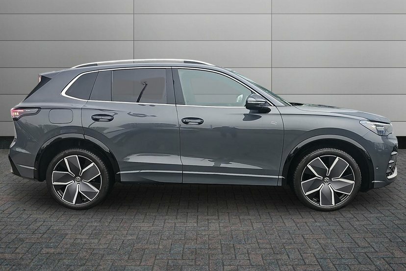 Volkswagen Tiguan Tiguan R-line 1.5 Etsi 150 Ps 7-Speed Dsg DF75UTB Grey #4