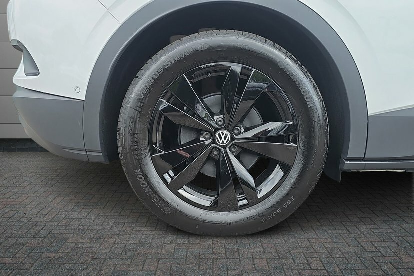 Volkswagen ID.4 Pro 77Kwh Black Edition Suv 286 DG26XRW Black #5
