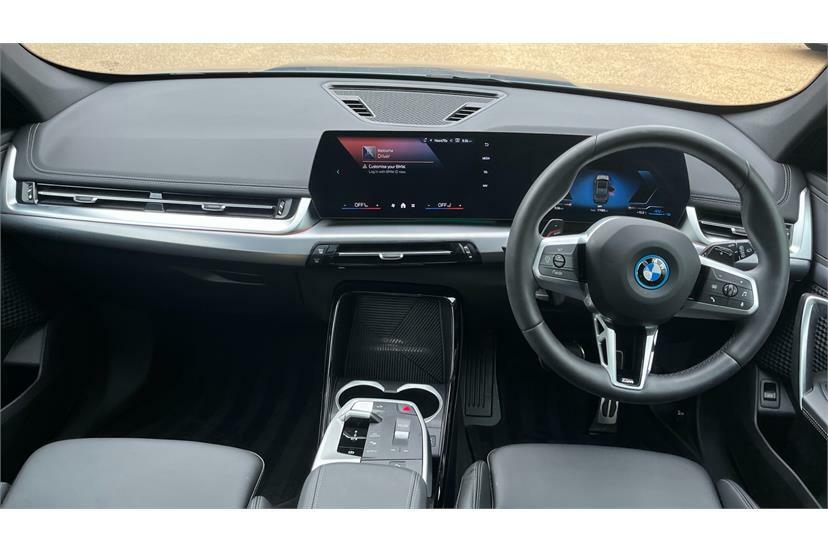 BMW X1 Xdrive 25E M Sport Step #4