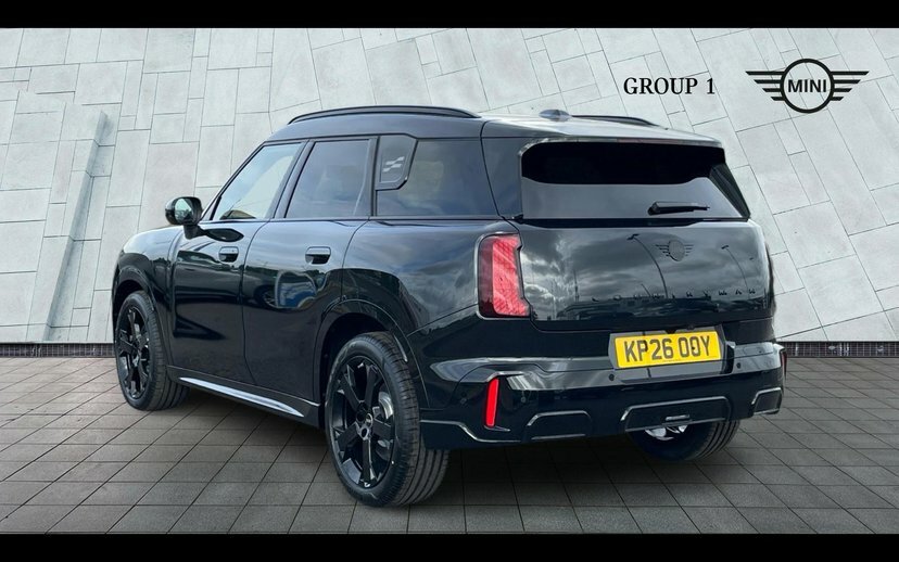 Mini Countryman 1.5C Mhev Sport Suv Hybrid Dct 170 Ps KP26OOY Black #2