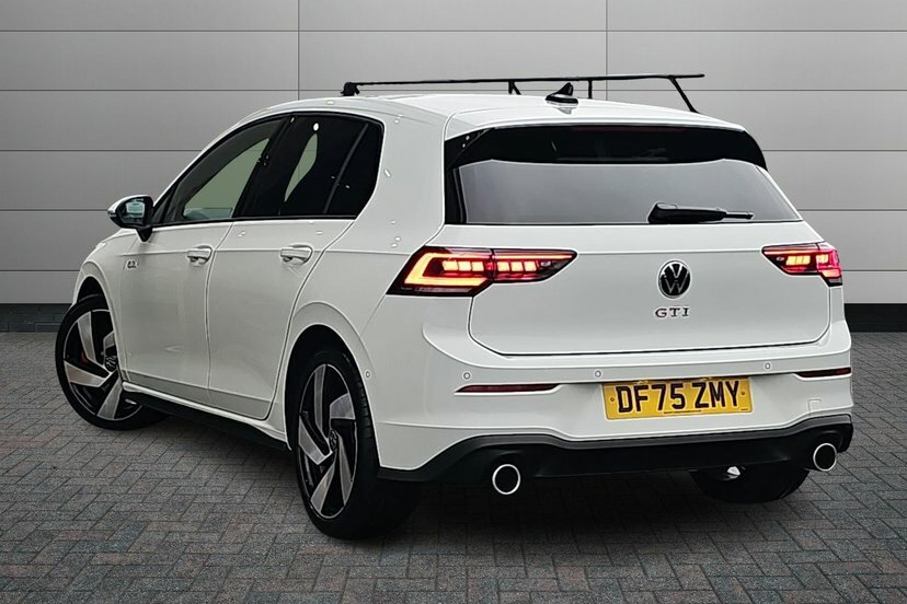 Volkswagen Golf 2.0 Tsi Gti Hatchback Dsg 265 Ps DF75ZMY White #3