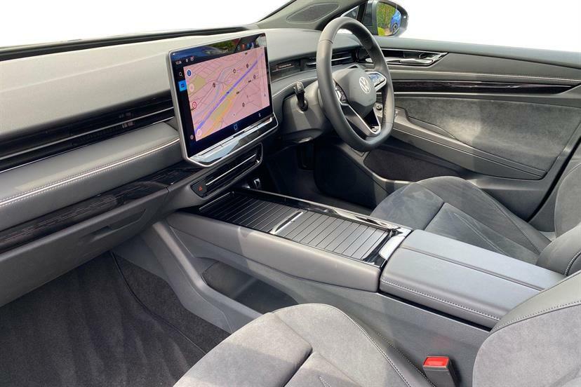 Volkswagen ID.7 210Kw Match Pro S Plus 86Kwh Black #2