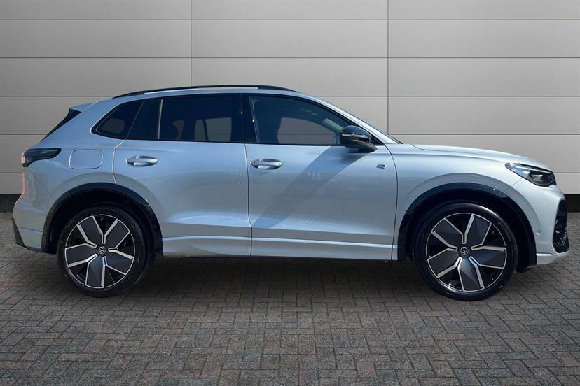 Volkswagen Tiguan 1.5 Etsi 150 R-line Dsg Silver #4