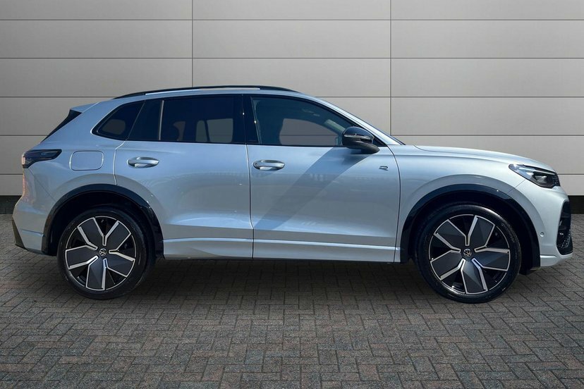 Volkswagen Tiguan 1.5 Etsi Mhev R-line Suv Hybrid Dsg 15 LX26TZA Silver #4