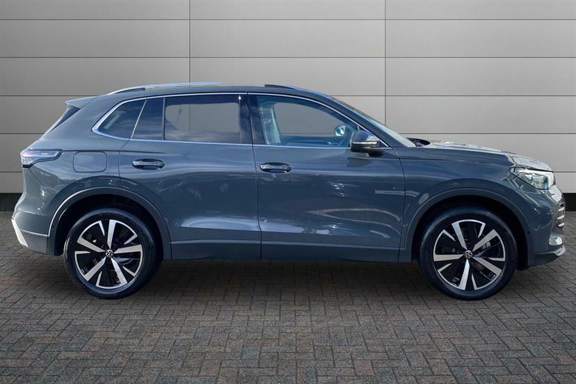 Volkswagen Tiguan 1.5 Tsi Ehybrid Elegance Dsg Grey #4