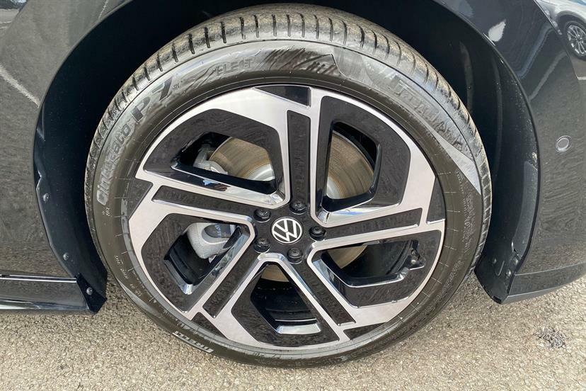 Volkswagen ID.7 Pro S Match 86Kwh Pro S 286Ps 1-Speed 5 Black #43