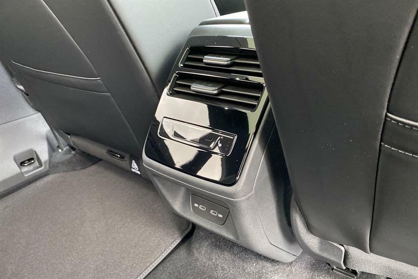 Volkswagen ID.7 Pro S Match 86Kwh Pro S 286Ps 1-Speed 5 Black #46