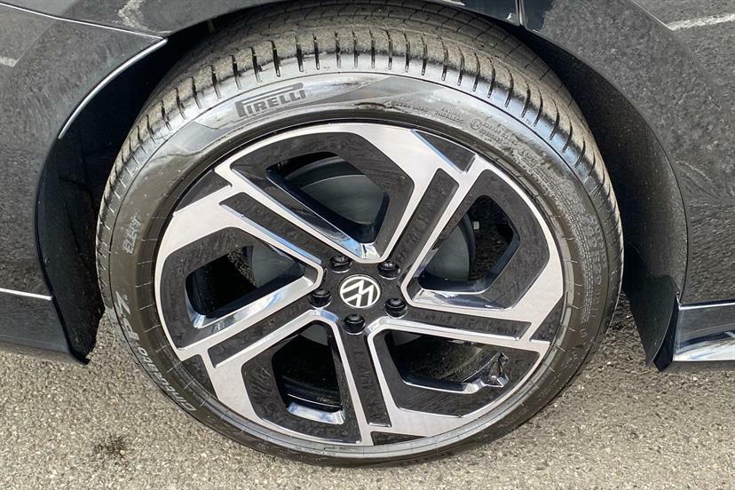 Volkswagen ID.7 Pro S Match 86Kwh Pro S 286Ps 1-Speed 5 Black #42