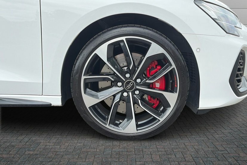 Audi S3 2.0 Tfsi Black Edition Sportback S Tron DF75EFC White #5