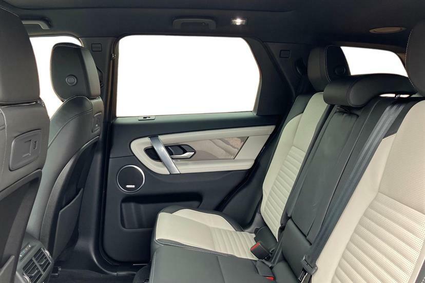 Land Rover Discovery Sport 2.0 D200 Metropolitan 5 Seat Black #4