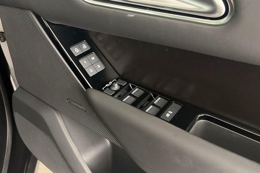 Land Rover Range Rover Velar 2.0 D200 Mhev Dynamic Se Black #31