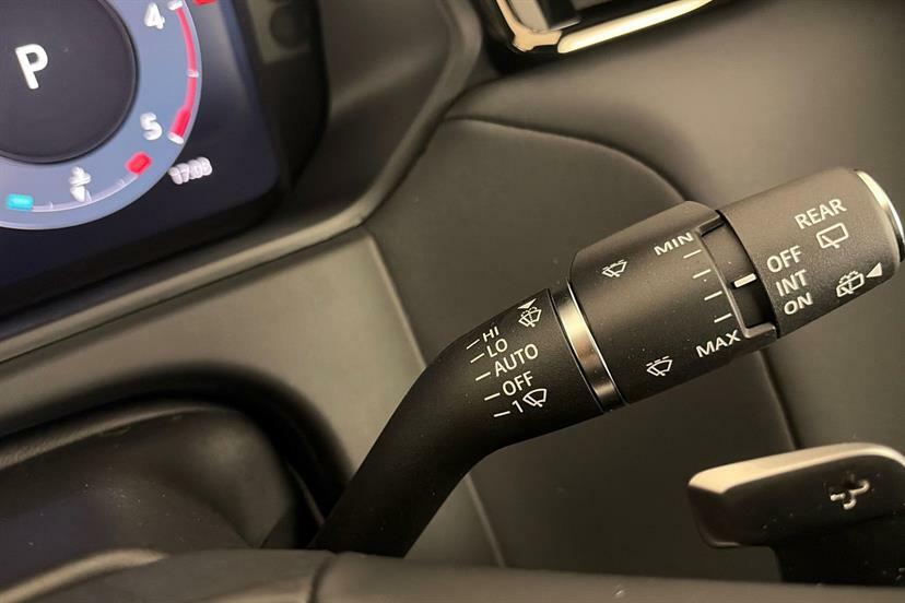Land Rover Range Rover Velar 2.0 D200 Mhev Dynamic Se Black #43