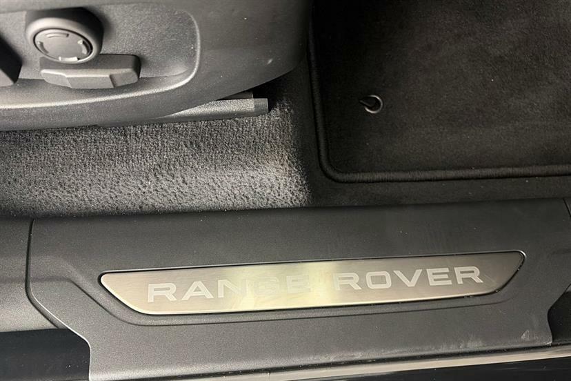 Land Rover Range Rover Velar 2.0 D200 Mhev Dynamic Se Black #38