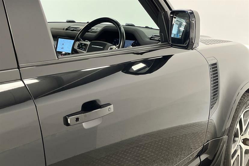 Land Rover Defender 90 3.0 D250 X-dynamic Se Black #37