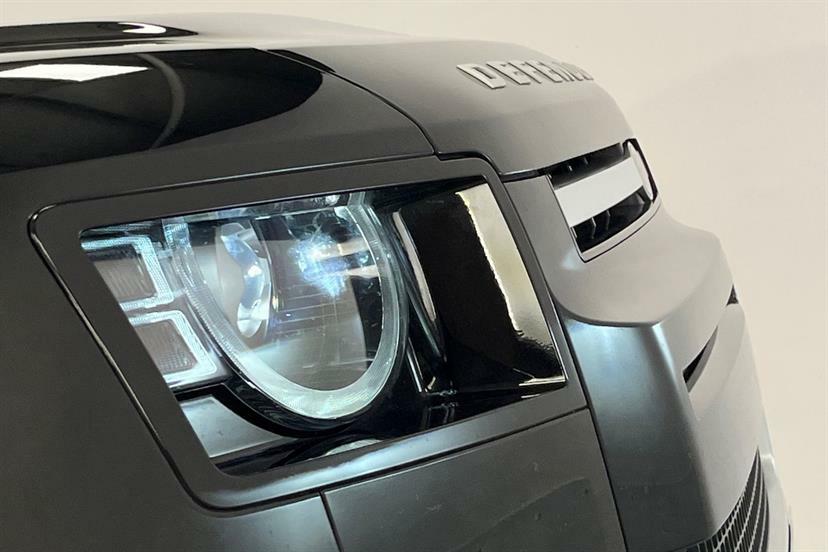 Land Rover Defender 90 3.0 D250 X-dynamic Se Black #40