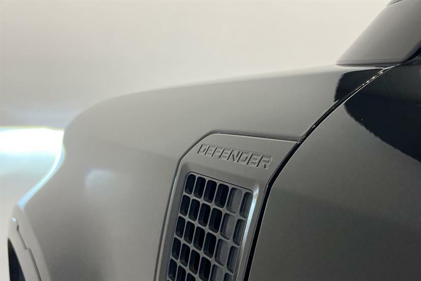 Land Rover Defender 90 3.0 D250 X-dynamic Se Black #39