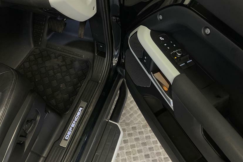 Land Rover Defender 90 3.0 D250 X-dynamic Se Black #11