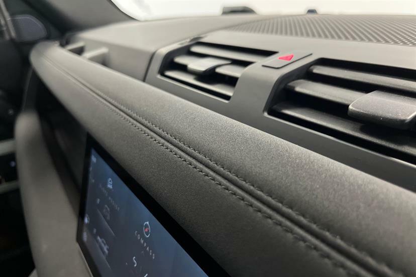 Land Rover Defender 90 3.0 D250 X-dynamic Se Black #29