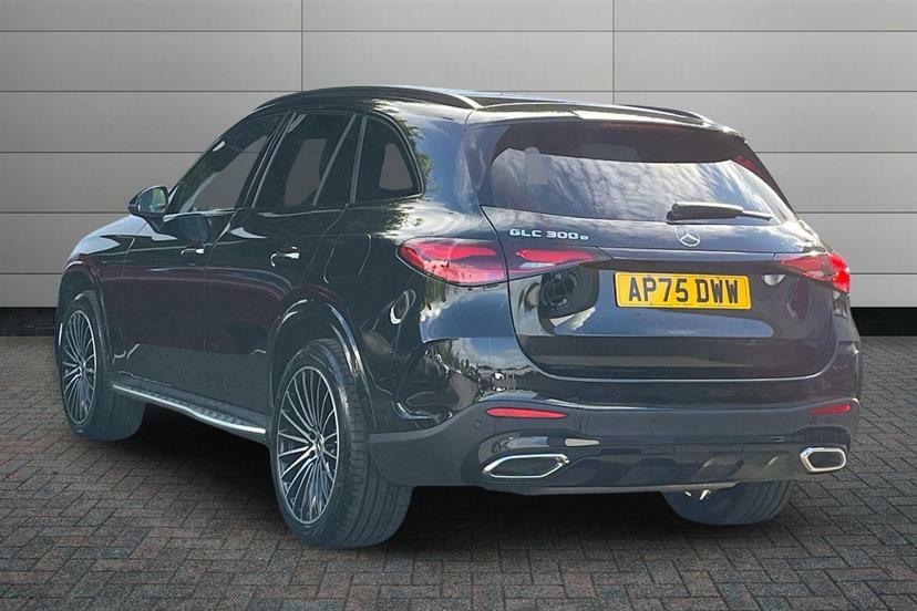 Mercedes-Benz GLC Class 300E 4Matic Amg Line Prem Plus 9G-tronic Black #2