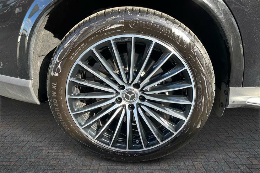Mercedes-Benz GLC Class 300E 4Matic Amg Line Prem Plus 9G-tronic Black #4